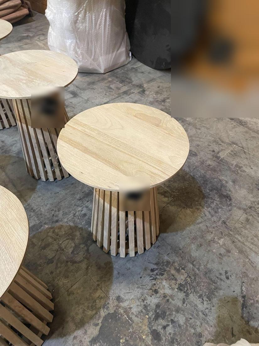 Side tables at inspection